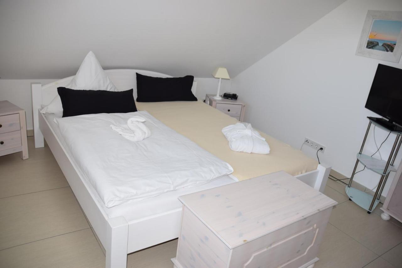 Wellness Appartements Ostfriesland Ihlowerfehn Esterno foto